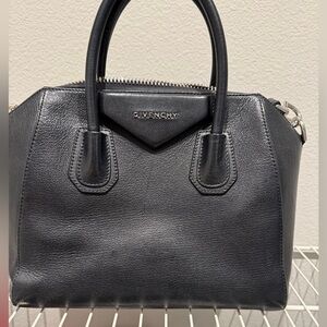 Authentic Gevinchy Black shoulder bag, top handles, leather strap. Medium sized